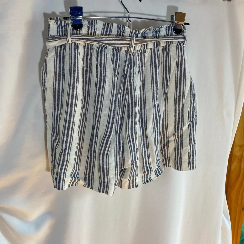 J. Crew Striped Blue and White Women's Medium Shorts, Linen/Viscose